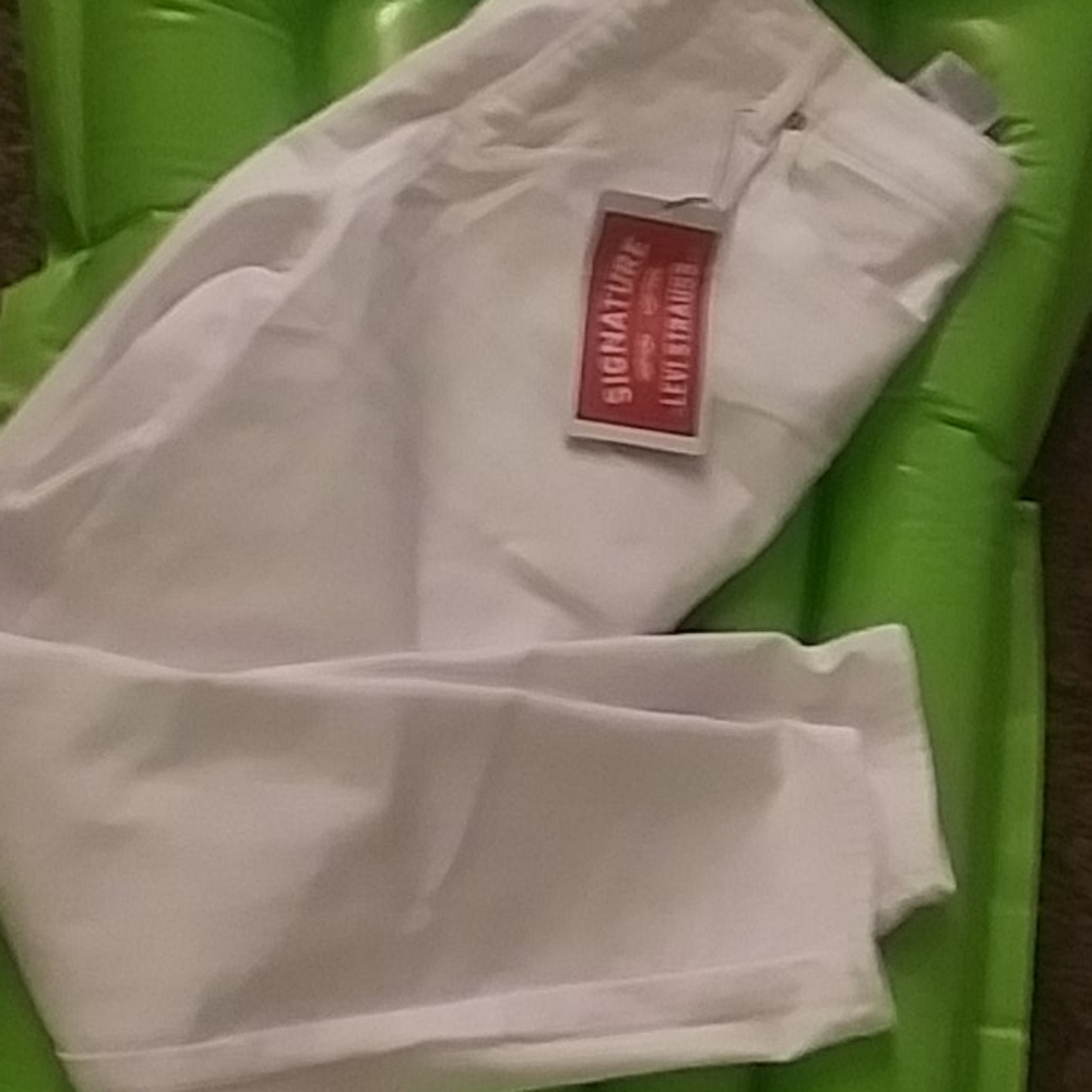Levi Strauss White jean Pants